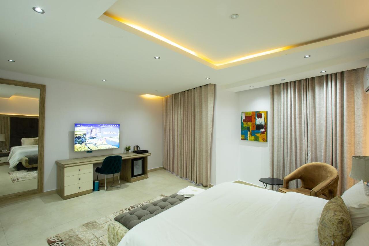 De Manchy Hotels & Suites อิบาดัน ภายนอก รูปภาพ